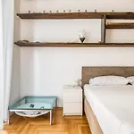 Ampio Zona Moscova Con Due Terrazzi * Milão