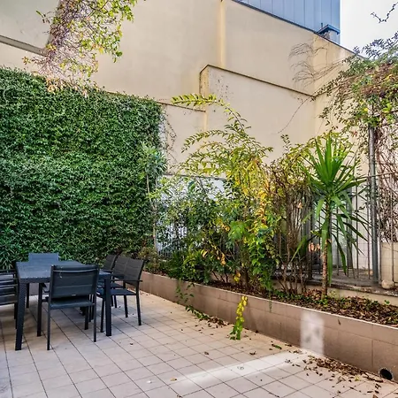 Lägenhet Ampio Zona Moscova Con Due Terrazzi Milano